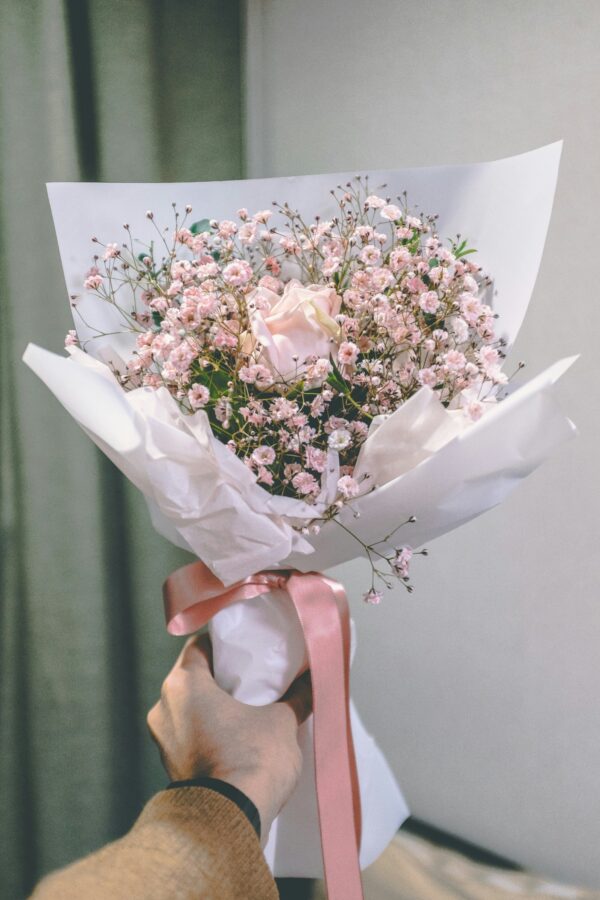 Elegant Pink Rose Bouquet with White-Pink Gypsophila and White Wrapping Paper